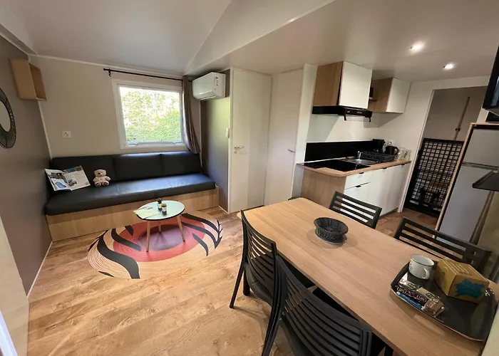 Camping Du Lac De Saint-Pardoux