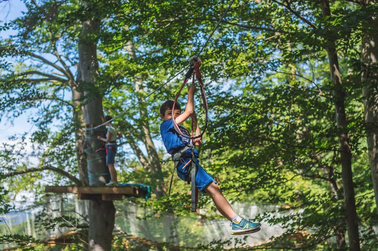 Du De Saint-pardoux Campsite 4*